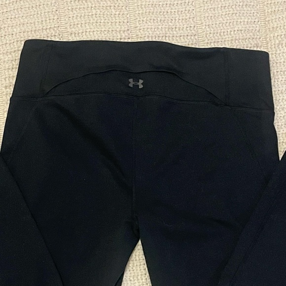 Under Armour Women's Black Leggings/Yoga Pants - Picture 3 of 5